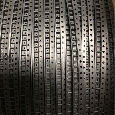 13インチのプラスチック巻き枠はテープ10E5-10E10が長さをカスタマイズするキャリアを浮彫りにした